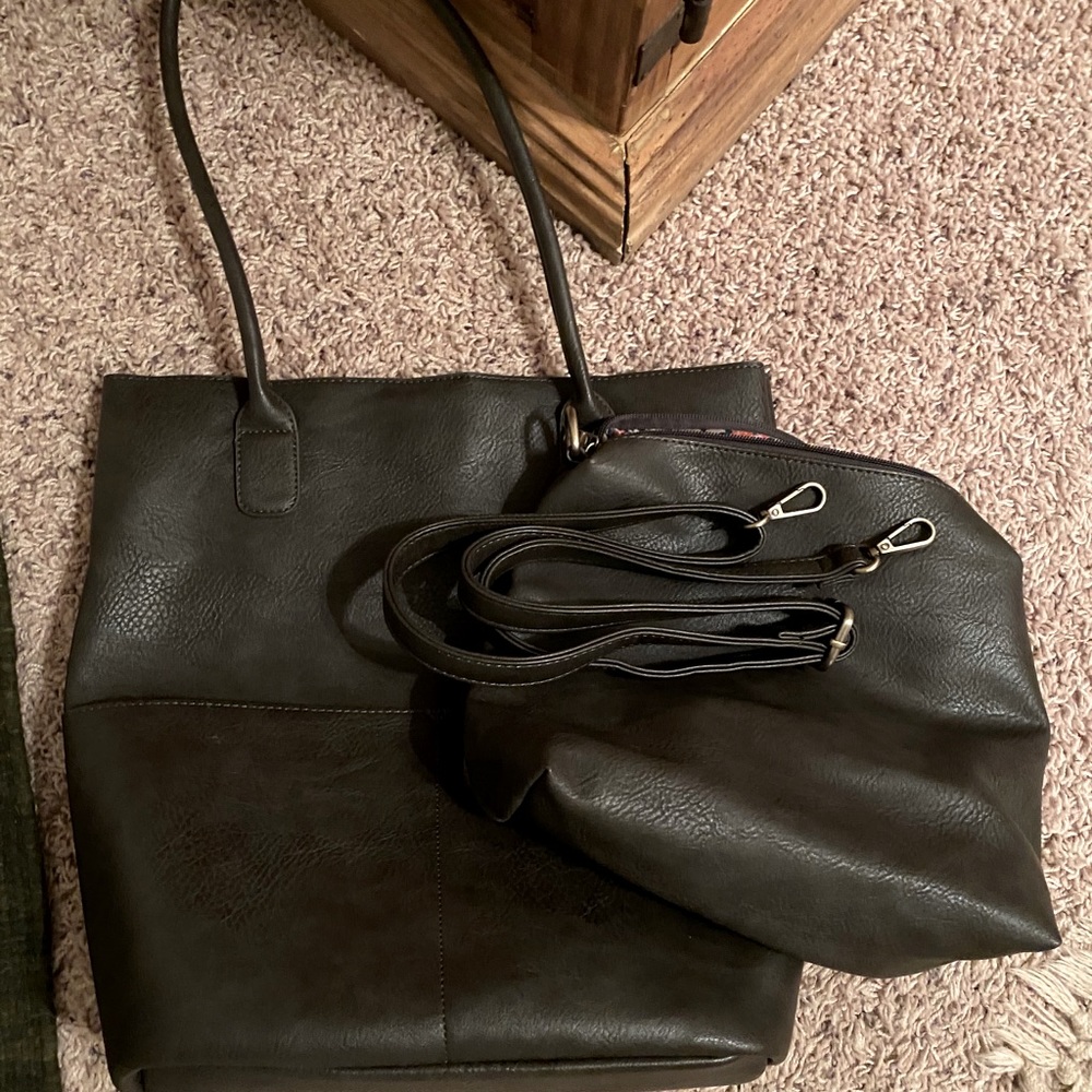 SOLD. EUC Joy Susan 2-in-1 Handbag-Magnetic snap closure - Picture 4 of 9